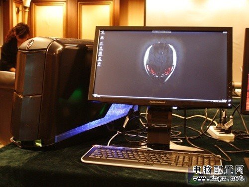 外星PC会呼吸 Alienware最强款抢先看 